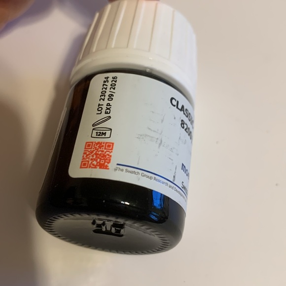 Classic  GREASE 8200/ 15ml  SWISS MADE 09/2026 - Picture 2 of 2